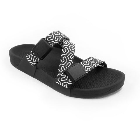 MAZE.GRID Sandalen, Schwarz