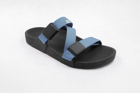 ESSENTIALS Sandalen