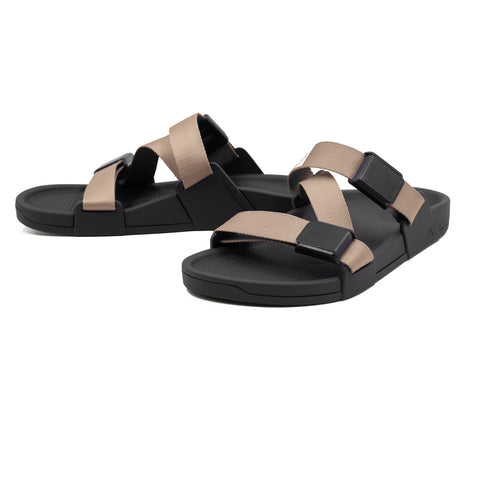 ESSENTIALS Sandalen - Taupe